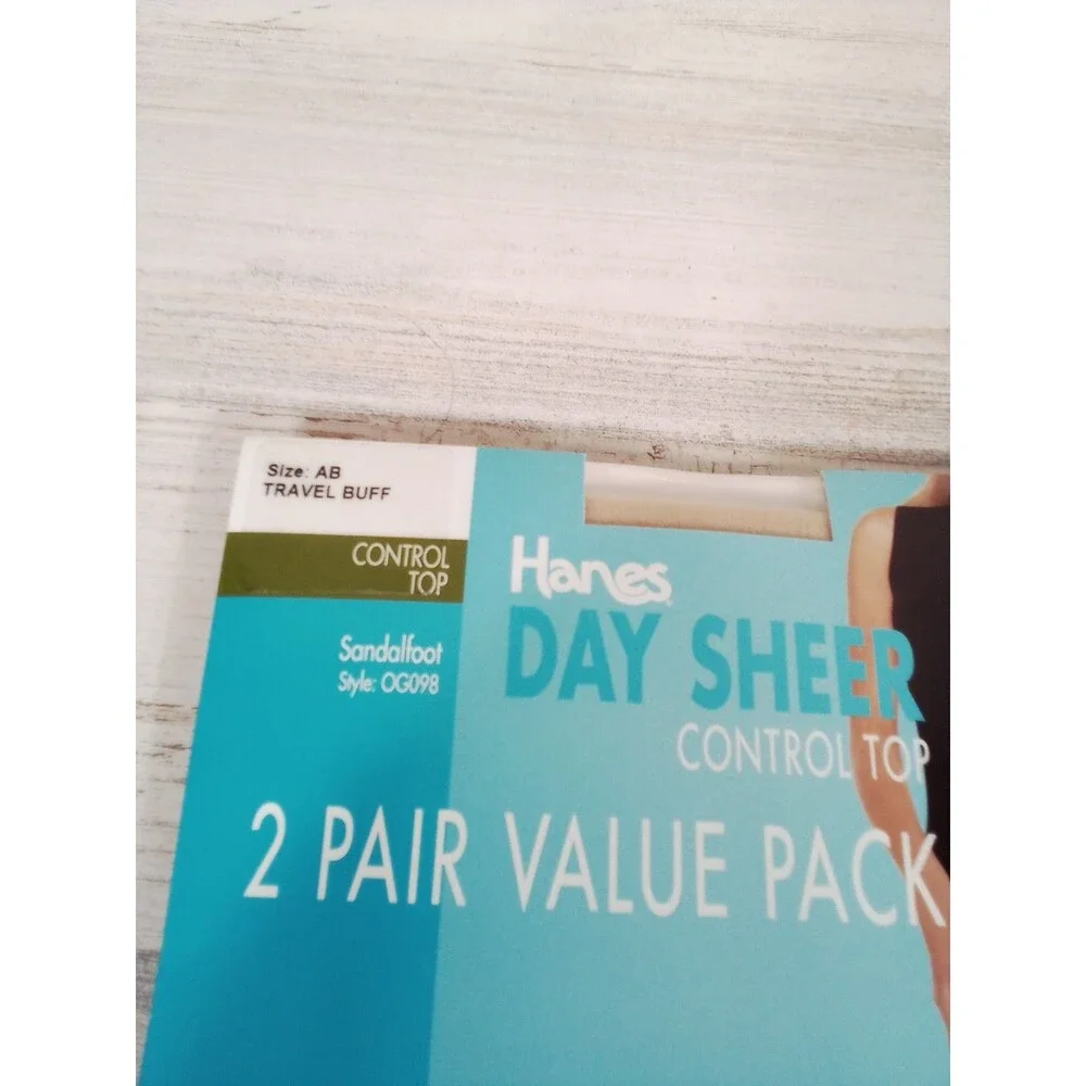 Hanes Day Sheer Control Top Sandalfoot Travel Buff Size AB pantyhose